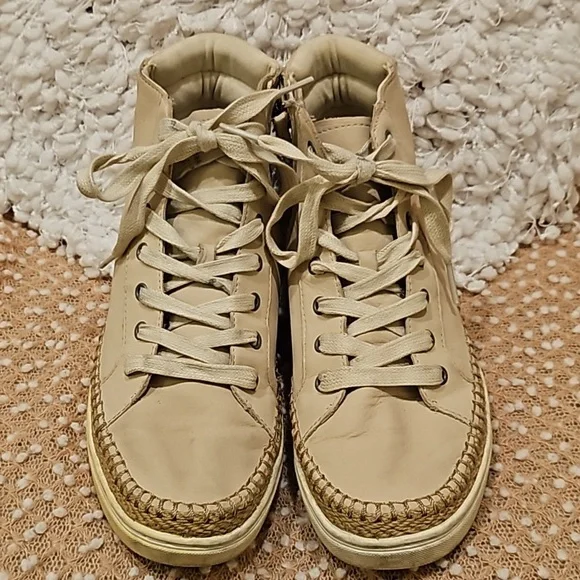 Ugg Hightop Leather Shoes - Picture 2 of 16